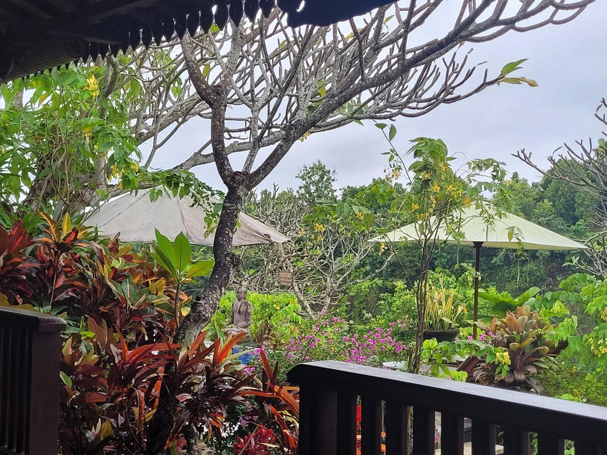 Shanti Natural Panorama View Hotel Singaraja  Exterior photo